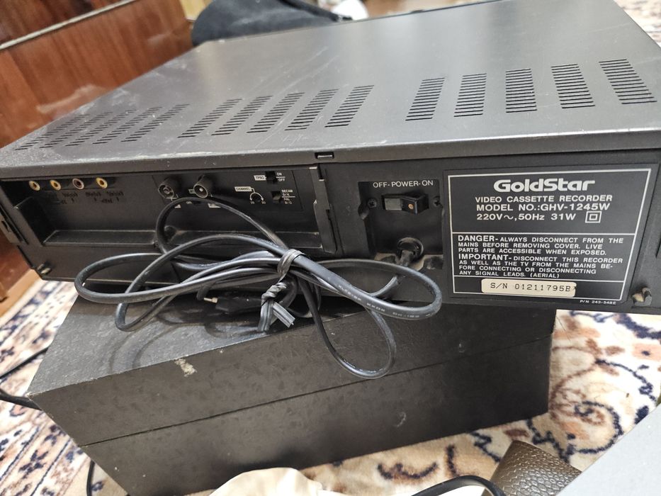 Продам видео проигрыватель Goldstar