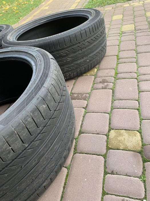 Резина Continental ContiSportContact різноширока 265/40r21 і 295/35r21