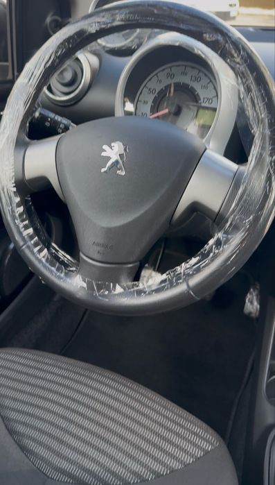 Peugeot 107 VVT-i • Multimedia • Motor Toyota • Muito Estimado • IPO/IUC 2027