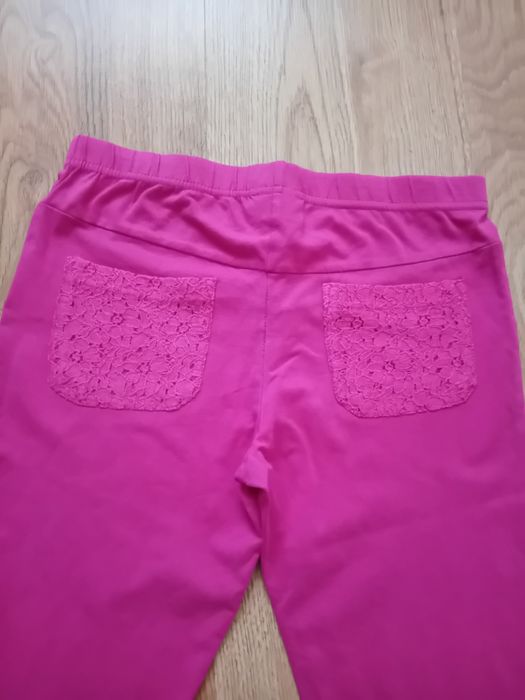 Krótkie legginsy roz.152