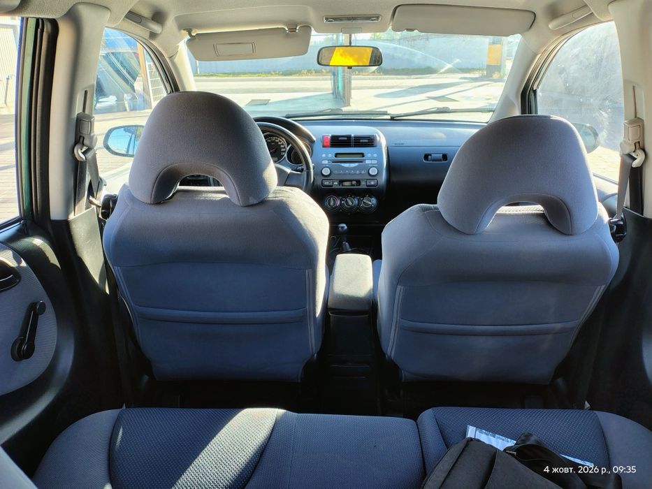 Honda jazz 2002 рік 1.3 механіка