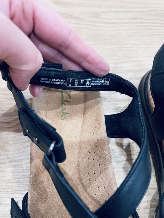 Босоніжки жіночі Clarks 41р