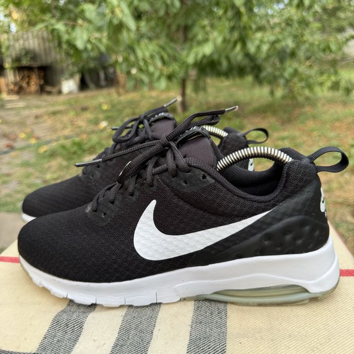 Кроссовки Nike Air Max Motion LW Black, 40 размер, Оригинал, Кросівки