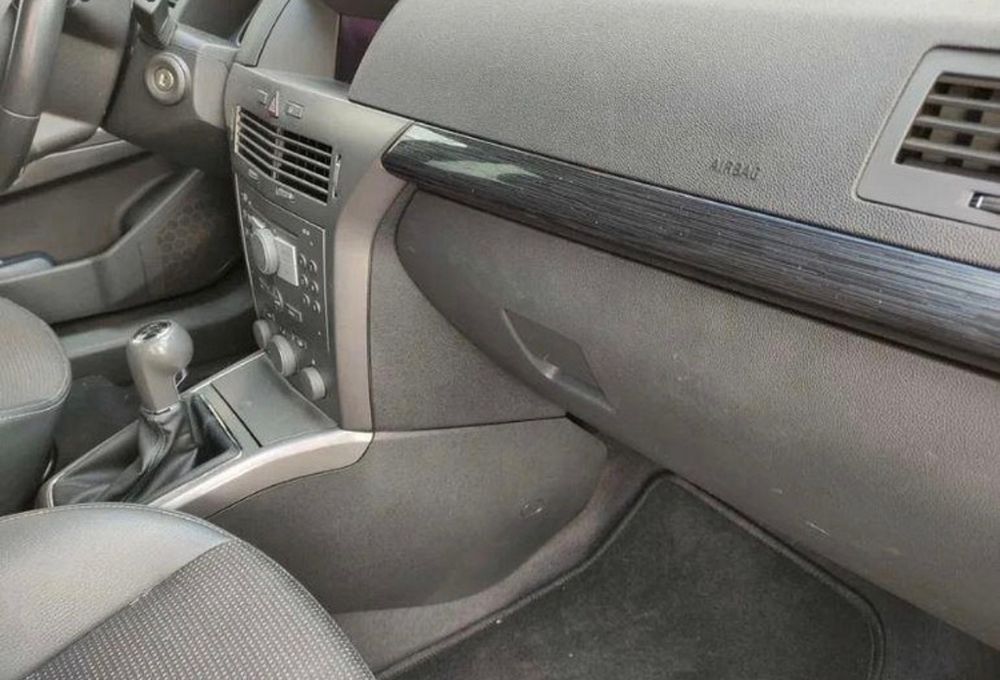 Opel Astra H, Versão Cosmo, 1.4 - GPL - Muito Económica