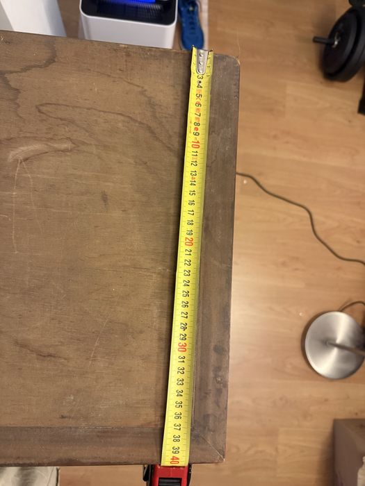 Móvel armário louceiro em madeira maciça castanho