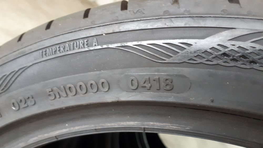 Quatro pneus novos 225/40ZR18 92Y Vredestein Giugiaro p/ Mercedes CLA