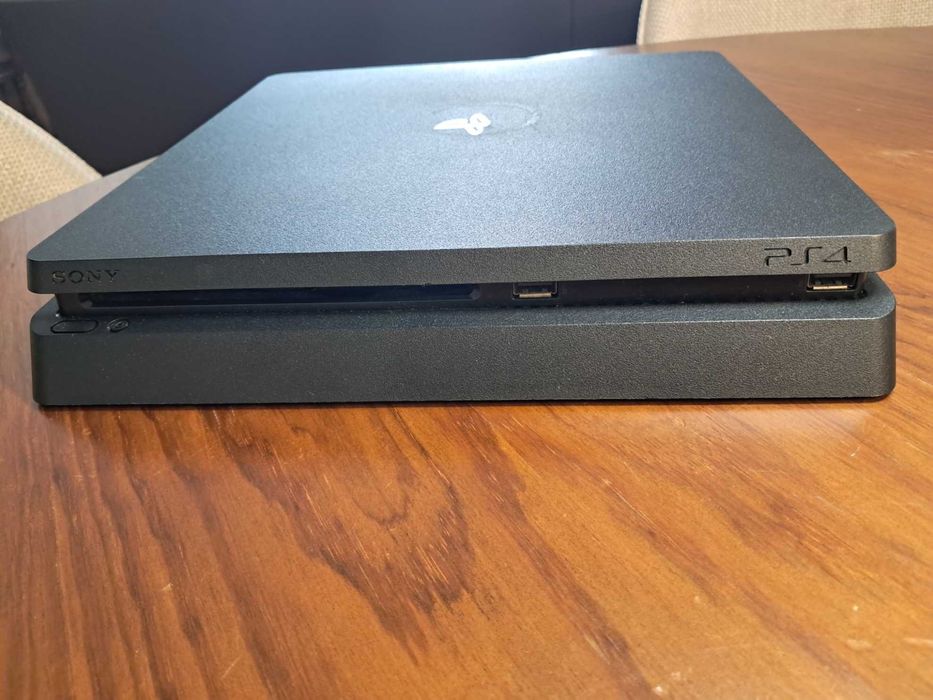 PlayStation 4 | PS4 Slim 500GB Preto