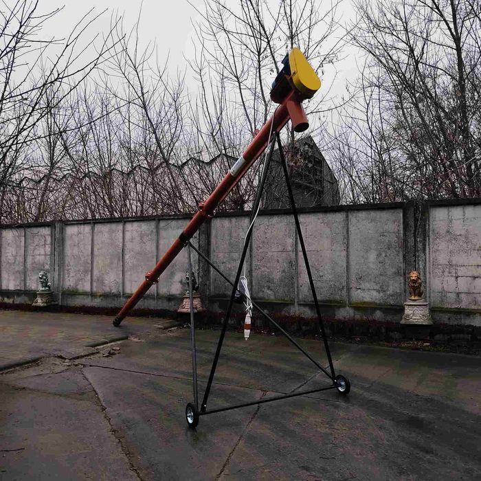 Шнековый погрузчик, транспортер для зерна, гвинтовий конвеєр, шнек