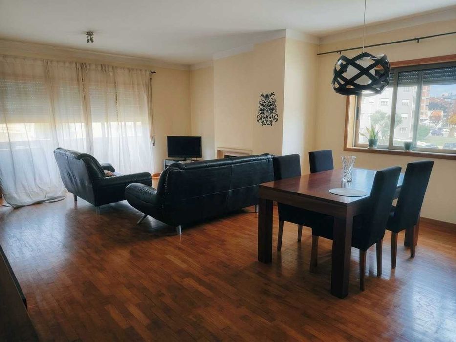Quarto mobilado em Padrão da Légua, Matosinhos