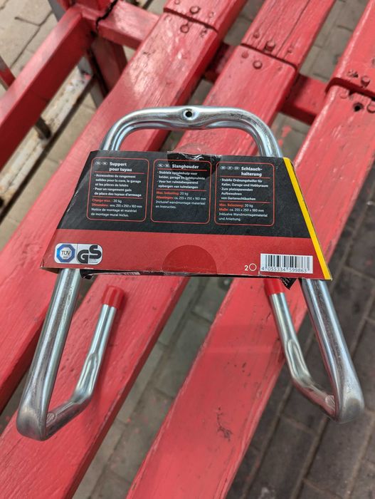 Крепление на стену для любого груза.