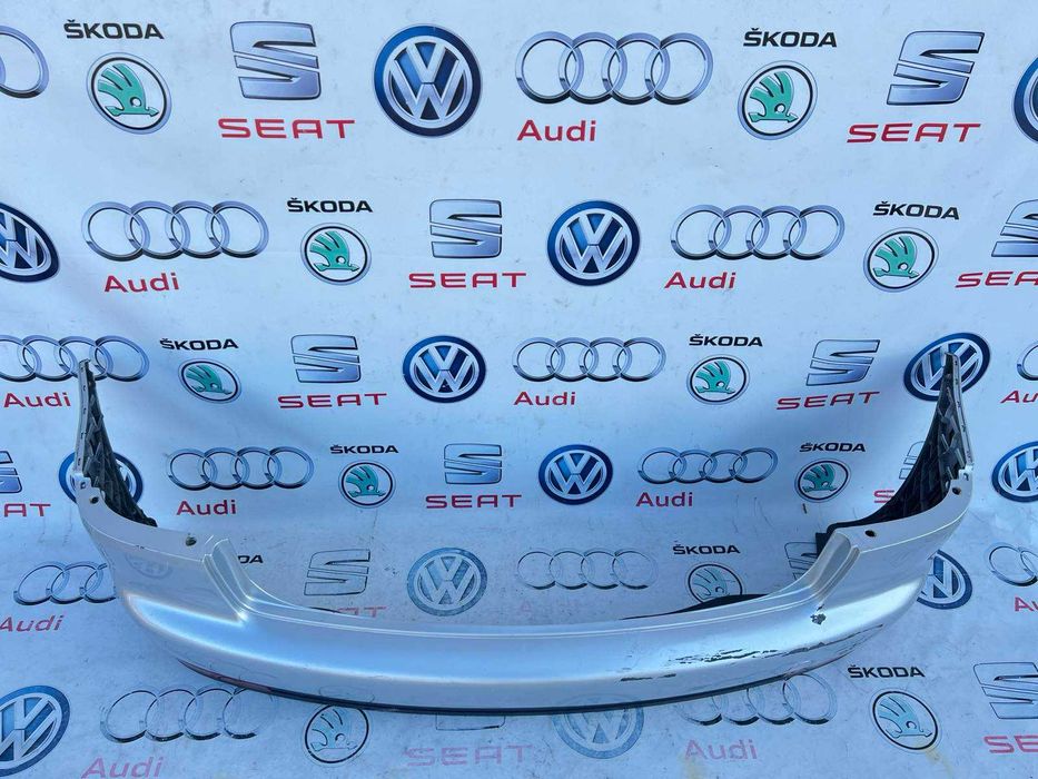 Бампер задній Volkswagen Touran Туран Тауран 2003-2010
