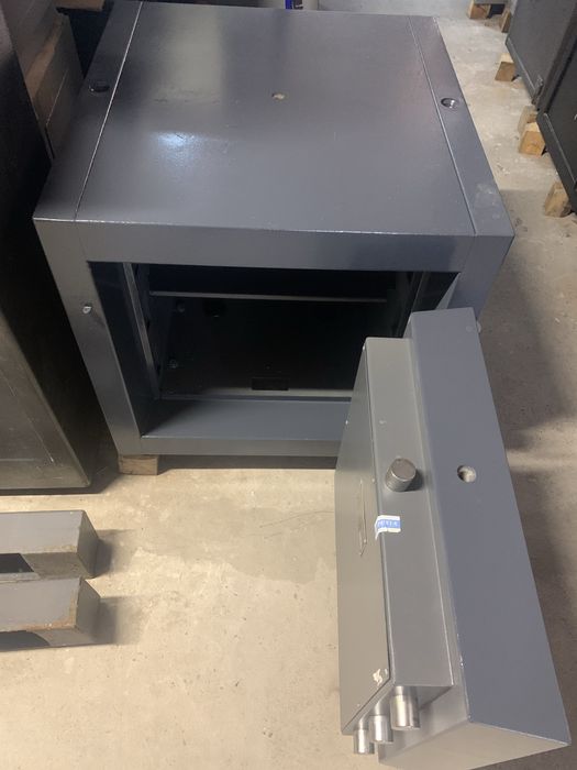 Сейф розбірний Паритет CL V 700 KK 5 клас