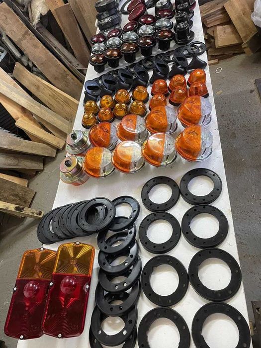 Фонарі, стопи, фари Зіл, Уаз, Газ 53, Газ 66, Газ 3307