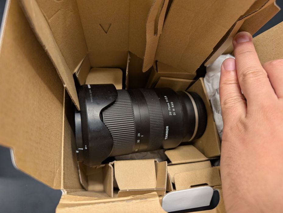 Tamron 28-75mm F2.8 Di III VXD 1