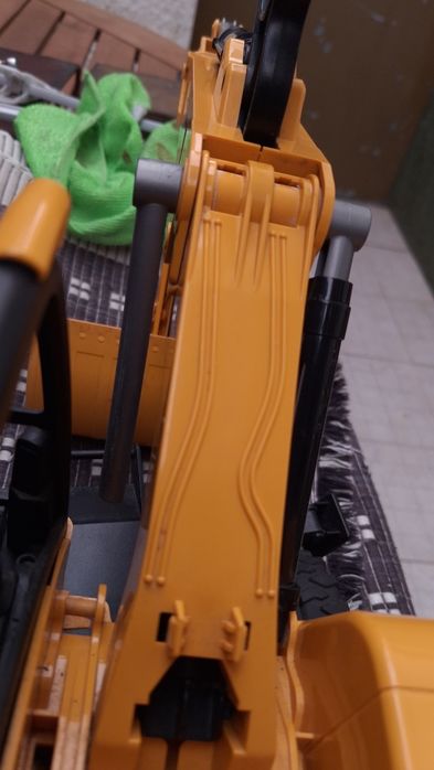 Escavadora Caterpillar para crianças - Bruder