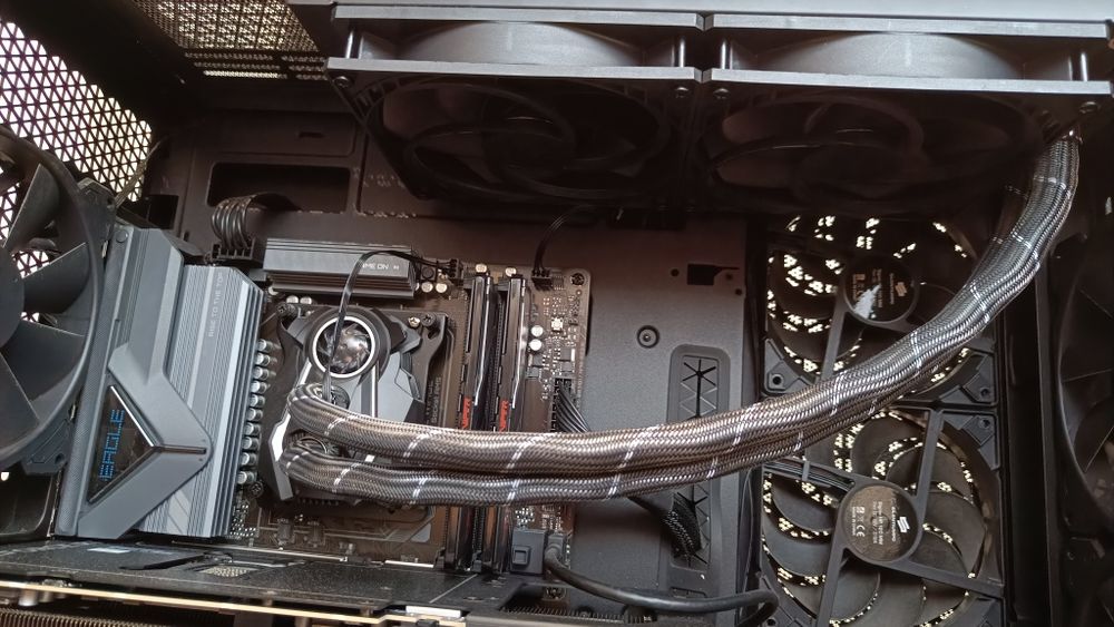 Komputer do gier (gamingowy) ryzen 9 9900x RTX 5070 Ti 32GB RAM