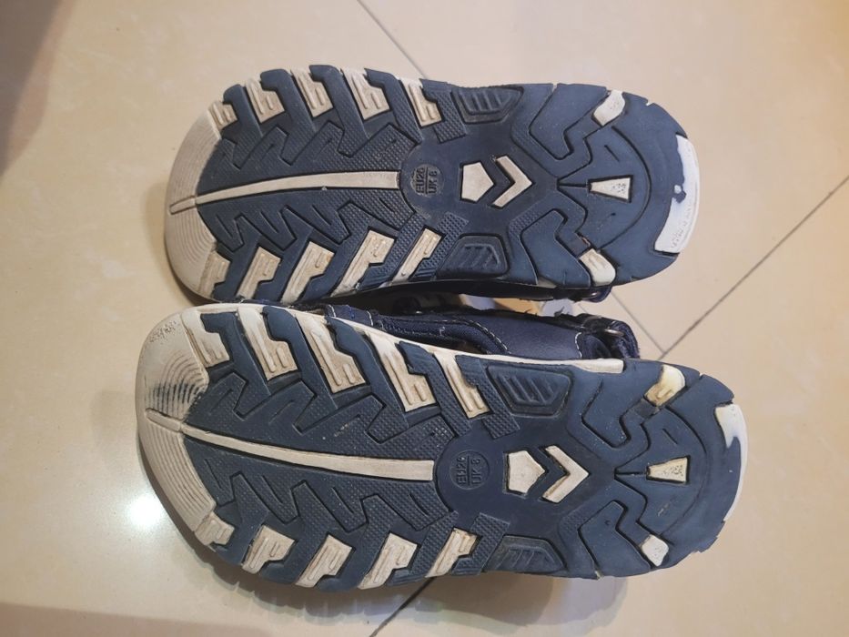 Sandały dla chłopca r. 26