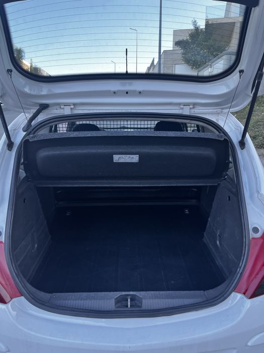 Opel corsa D 1.3 cdti
