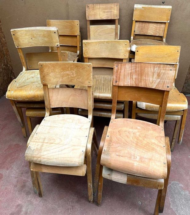 Cadeiras antigas, conjunto de 25 unidades  em faia da Lamstak dos anos 50,