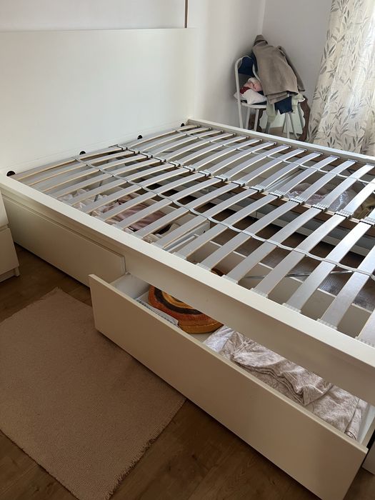 Cama casal com 4 gavetões