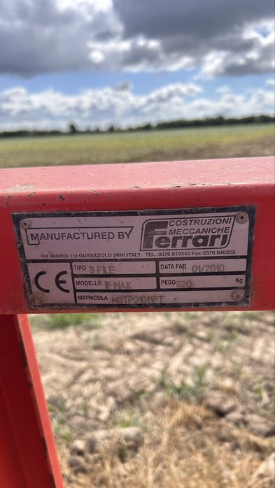 Plantador três linhas Ferrari