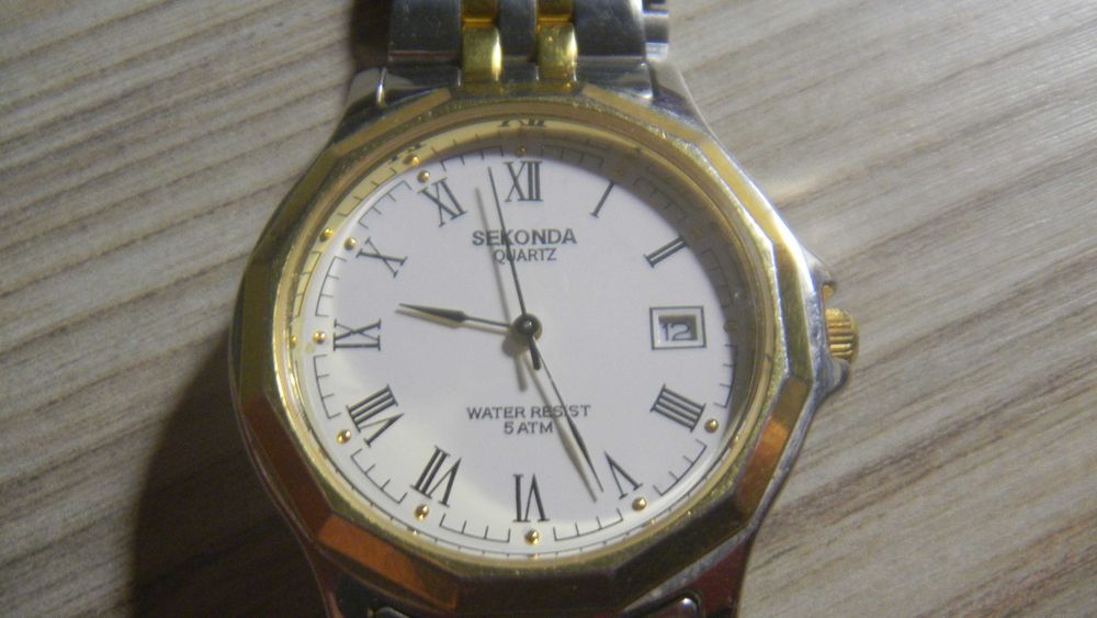 часы ЛУЧ и SECONDA кварц