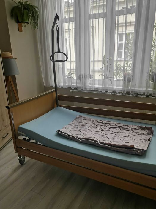 Łóżko rehabilitacyjne elektryczne nowe