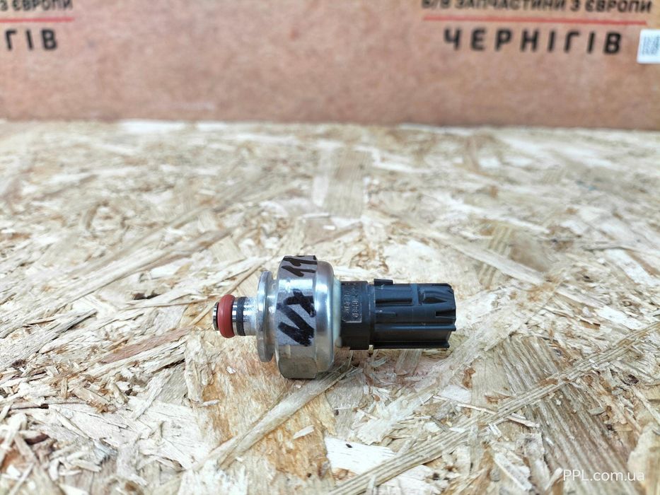 Lexus NX II 21- 2.5 RAV4 Camry Датчик давления топлива 89458-33042