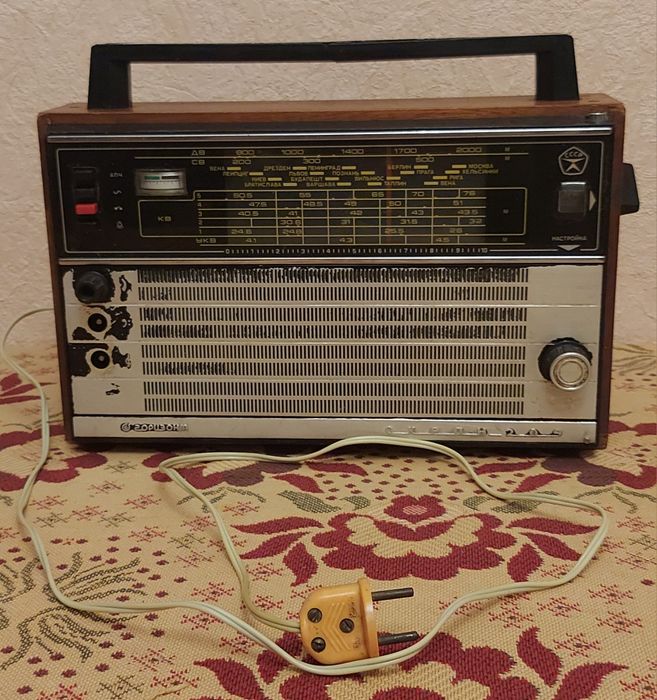 Продам радиоприемник