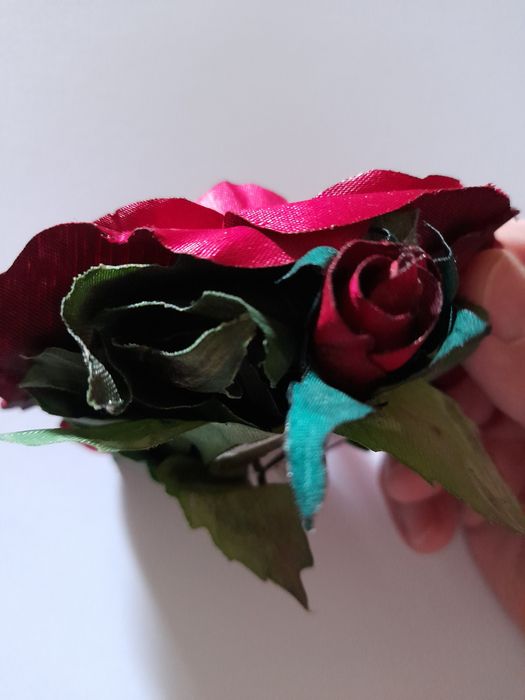 Квітка-брошка. Ручна робота