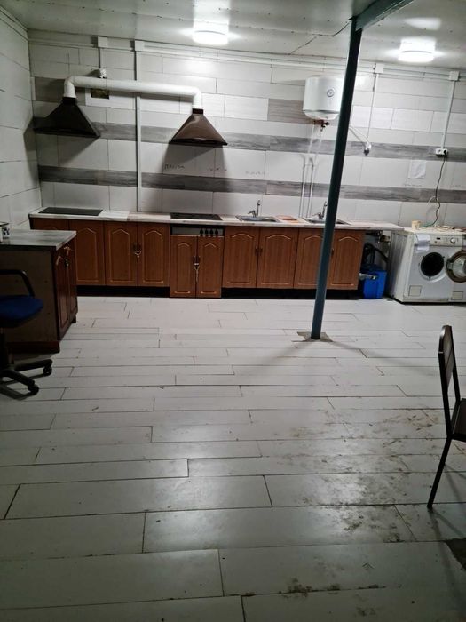 Сдам комнату на 2 человека  в общежитии г.Вишнёвое ул. Чорновола 1а