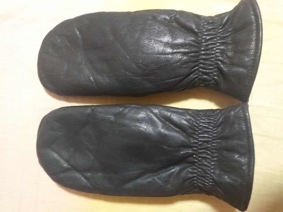 Продам рукавички кожанні на хутрі