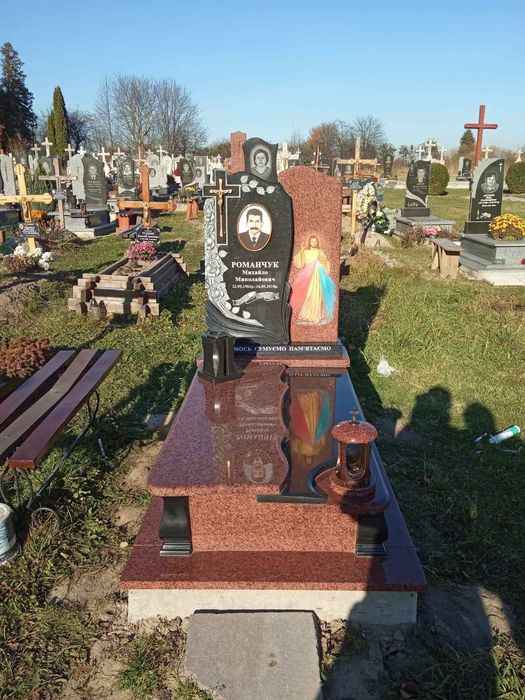 Пам'ятники з граніту