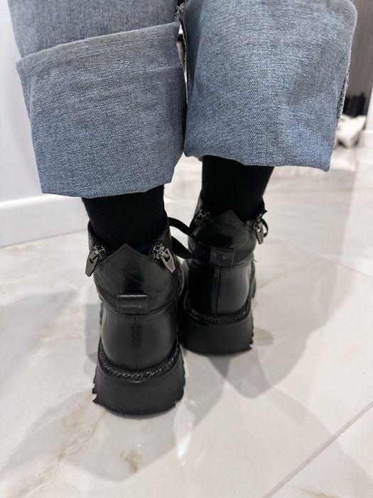 Шкіряні чобітки демі