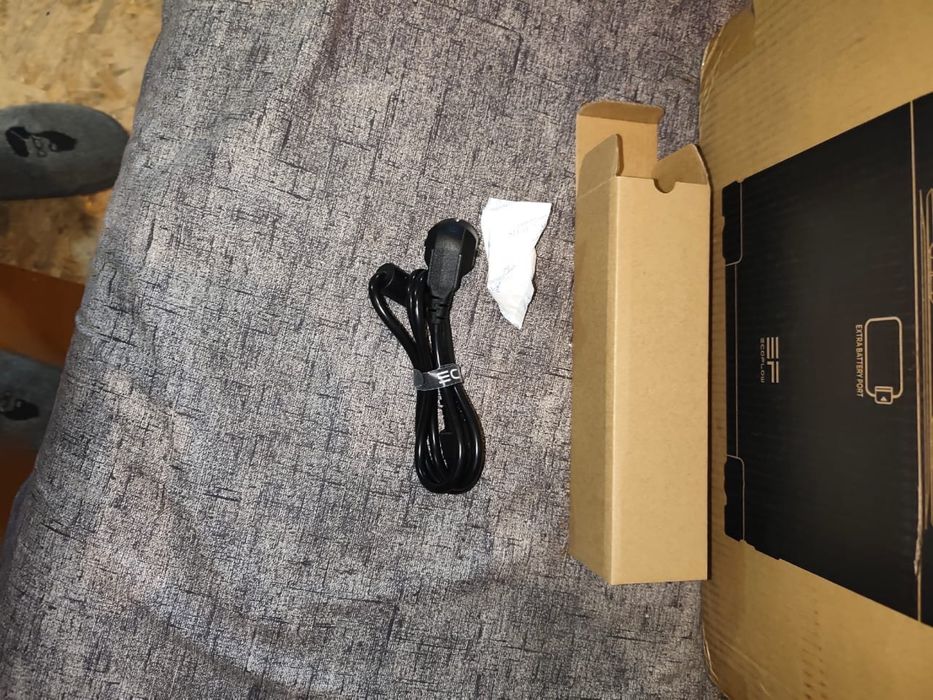 Продам зарядну станция EcoFlow DELTA 2 (ZMR330-EU)