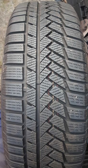 Komplet opon zimowych continental 215/60r18 23r tanio okazja