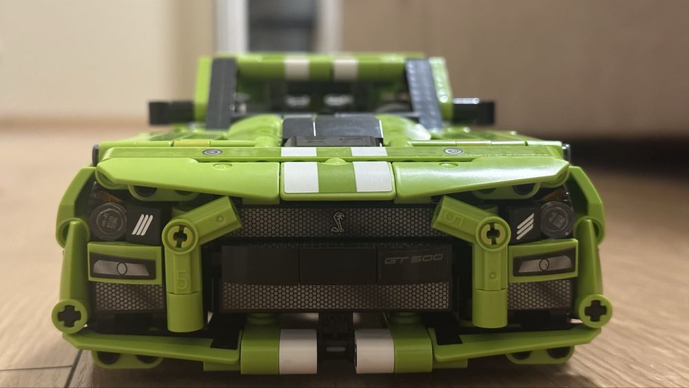 Lego технік «форд мустанк»