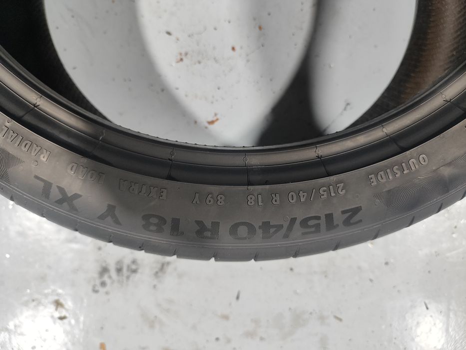 2 pneus como novos 215-40R18 Continental - Oferta dos Portes