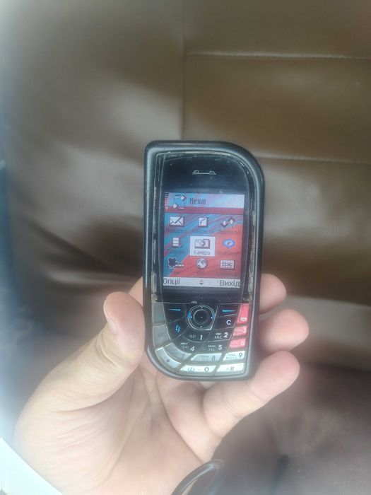Продаж телефонів Nokia 7610 та 3230