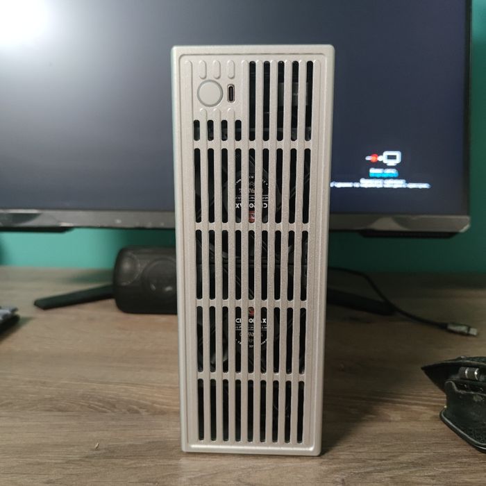 Mini-Itx компютерний SFF корпус ZS-D2 / ITX V4 — 4.9 л