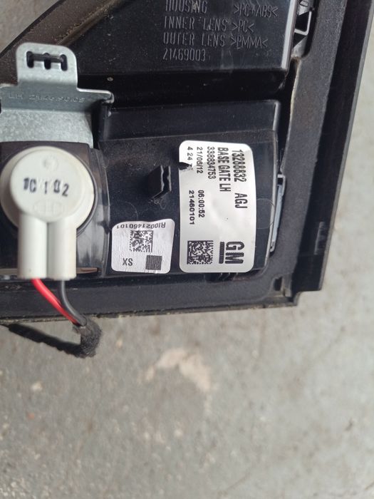Opel Zafira C lampy klapy bagażnika lewa prawa