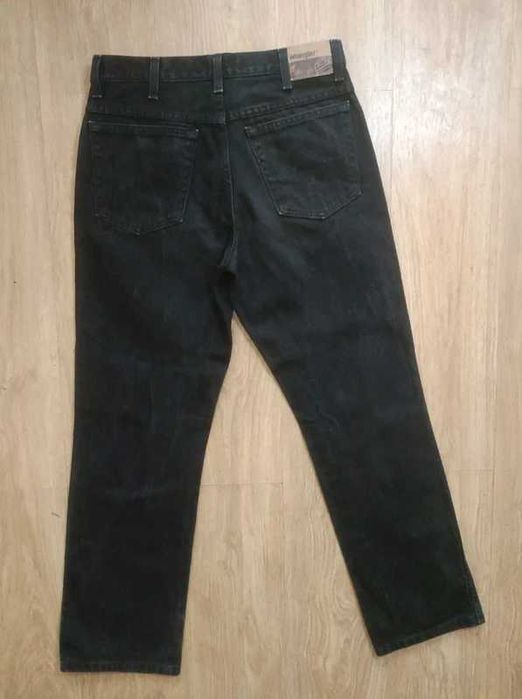 Wrangler durable czarne jeansy straight 3432 męskie