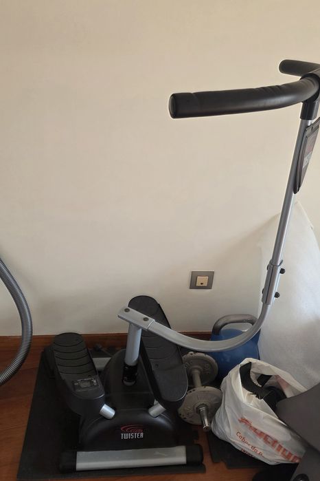 Máquina de exercício (elíptica/ step)