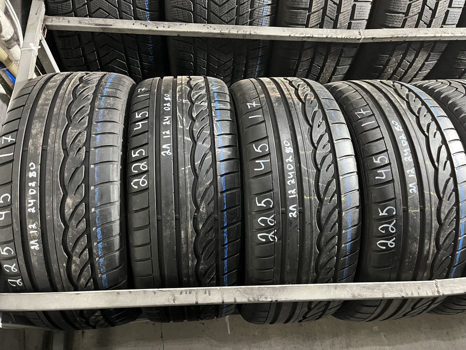 Продам гуму 225 45 17 розпродаж , шиномонтаж правка диска