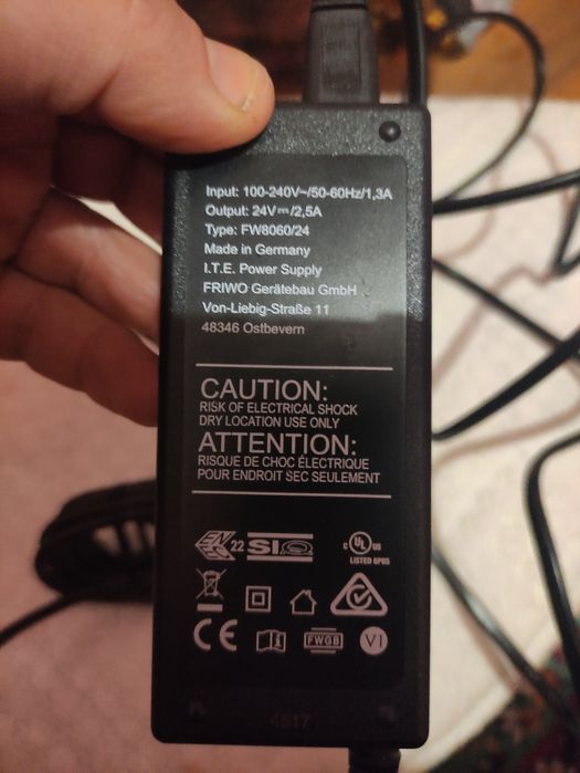 Блок живлення 24v, 2.5 ампери