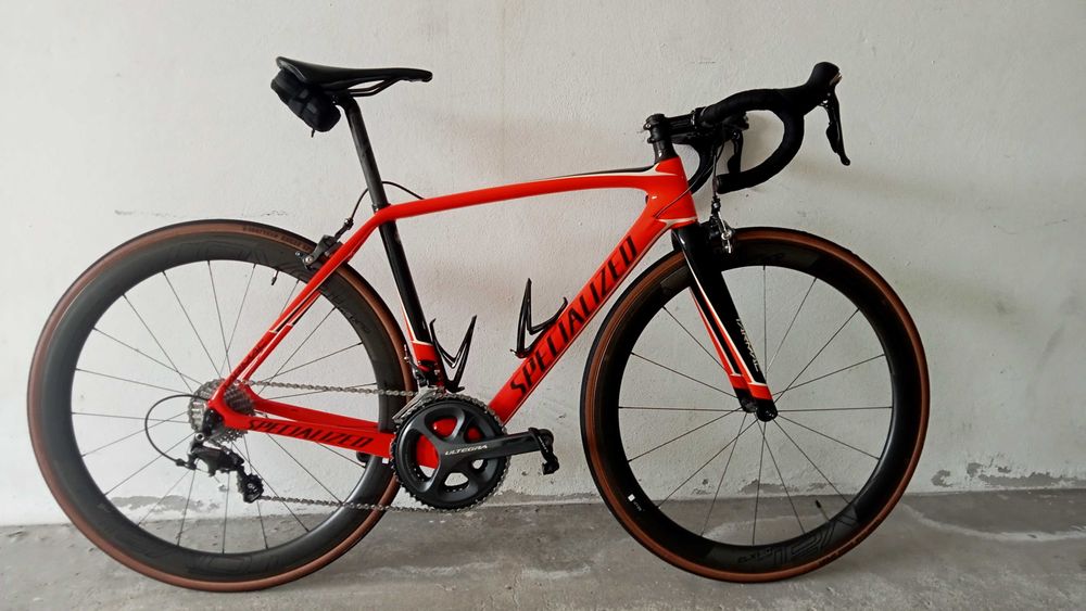Bicicleta muito bem tratada specialized tarmac