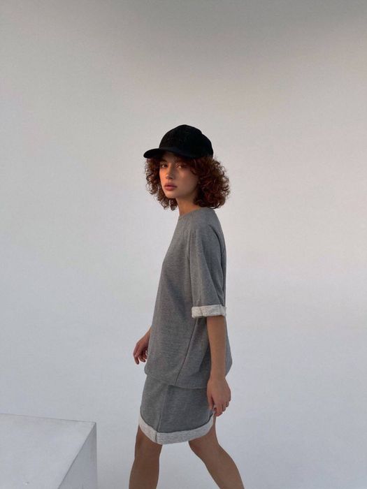 Костюм шорти та футболка комплект шорты и футболка