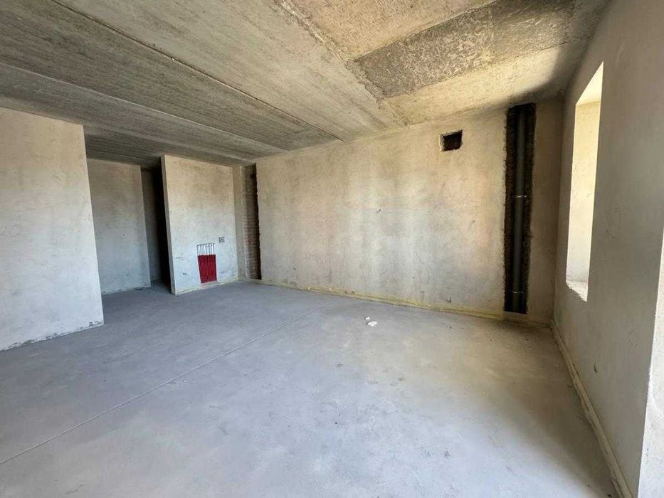 Трикімнатна квартира! Готова до ремонту!