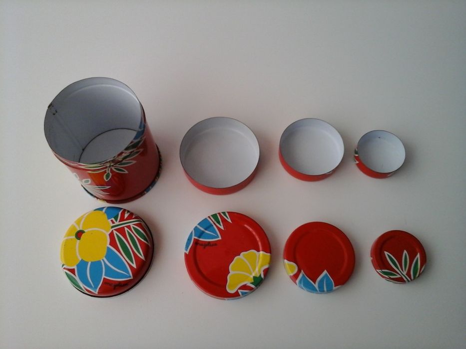 Conjunto 4 caixas em lata, anos 80