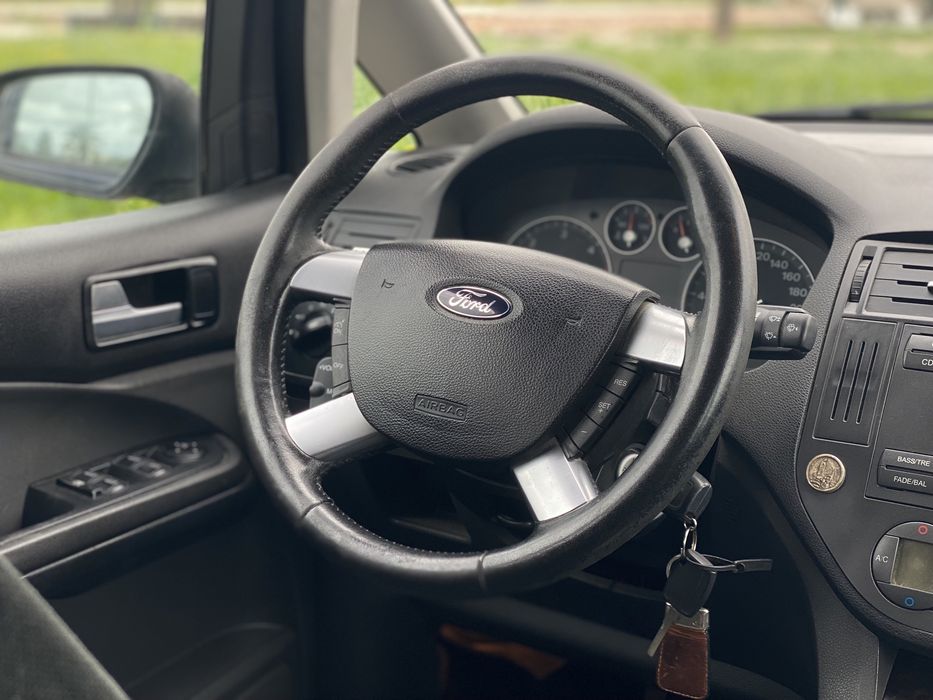 Ford C-Max 1.6tdci | versão Ghia | Excelente Estado